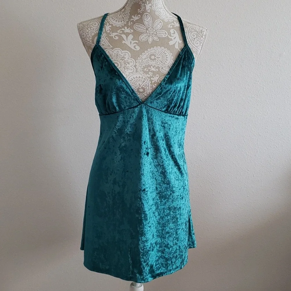 NWOT Fredericks of Hollywood Velvet Chemise + Thong 2X